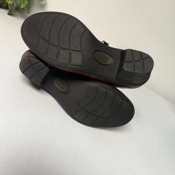 Easy Street Ankle Booties - Deep Red - Picture 6 of 7